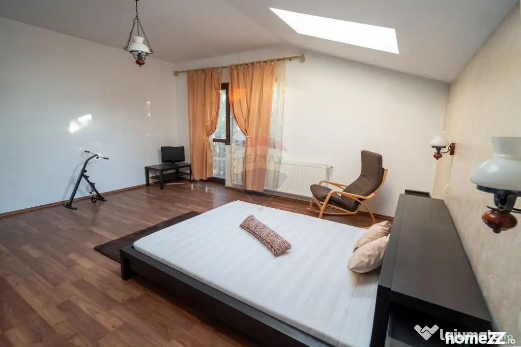 De vanzare casă 5 camere