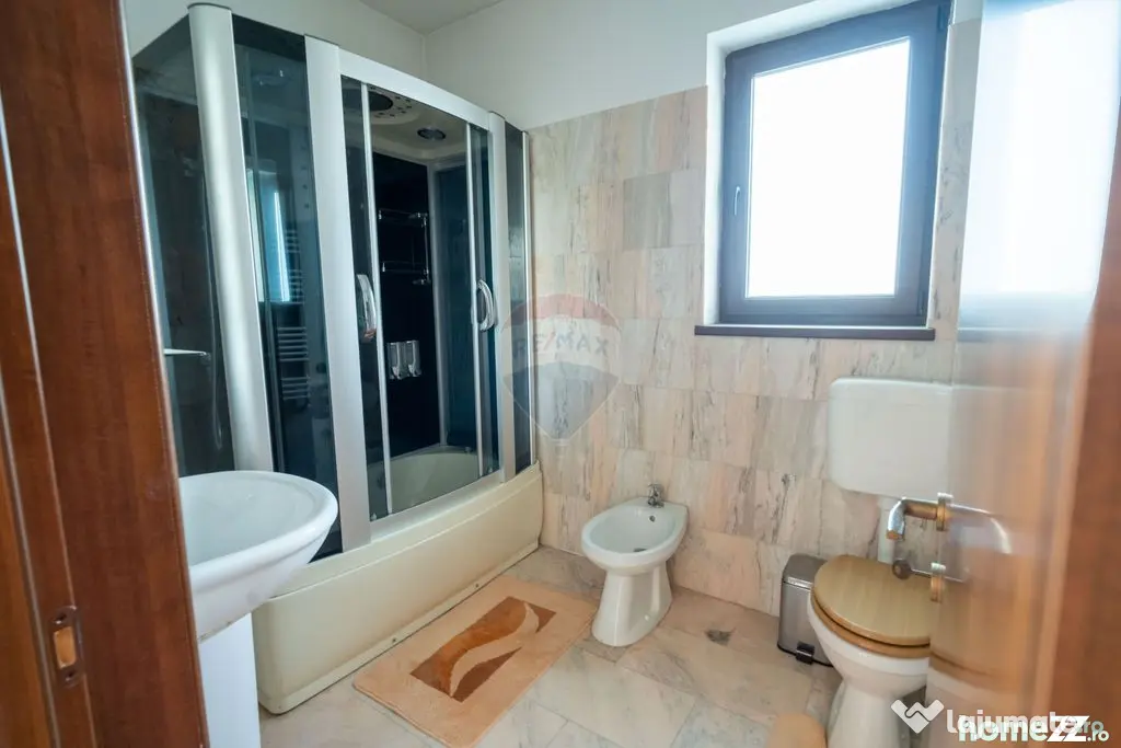 De vanzare casă 5 camere