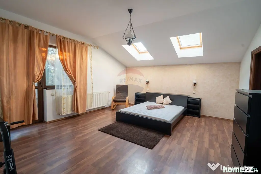 De vanzare casă 5 camere