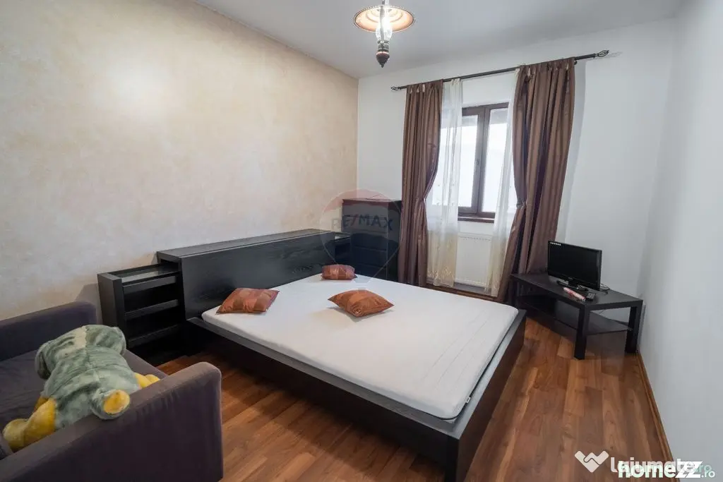 De vanzare casă 5 camere