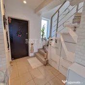 Vilă de vânzare – mobilată și utilată/complex privat 