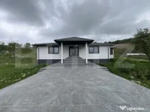 Casă stil mediteranean, 162 mp, teren 2600 mp, zona Siliva?