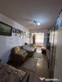 Apartament 2 camere, etaj intermediar, zona Catedrala