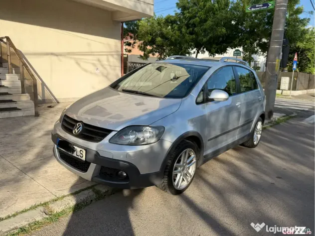 Golf 5 Plus CROSS 2.0 TDI 140 CP | 2008 | Climatronic 2 zone | Garanție 12 luni