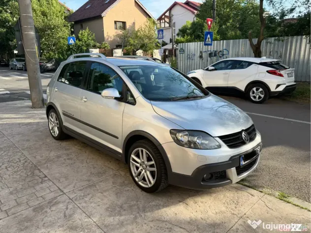 Golf 5 Plus CROSS 2.0 TDI 140 CP | 2008 | Climatronic 2 zone | Garanție 12 luni
