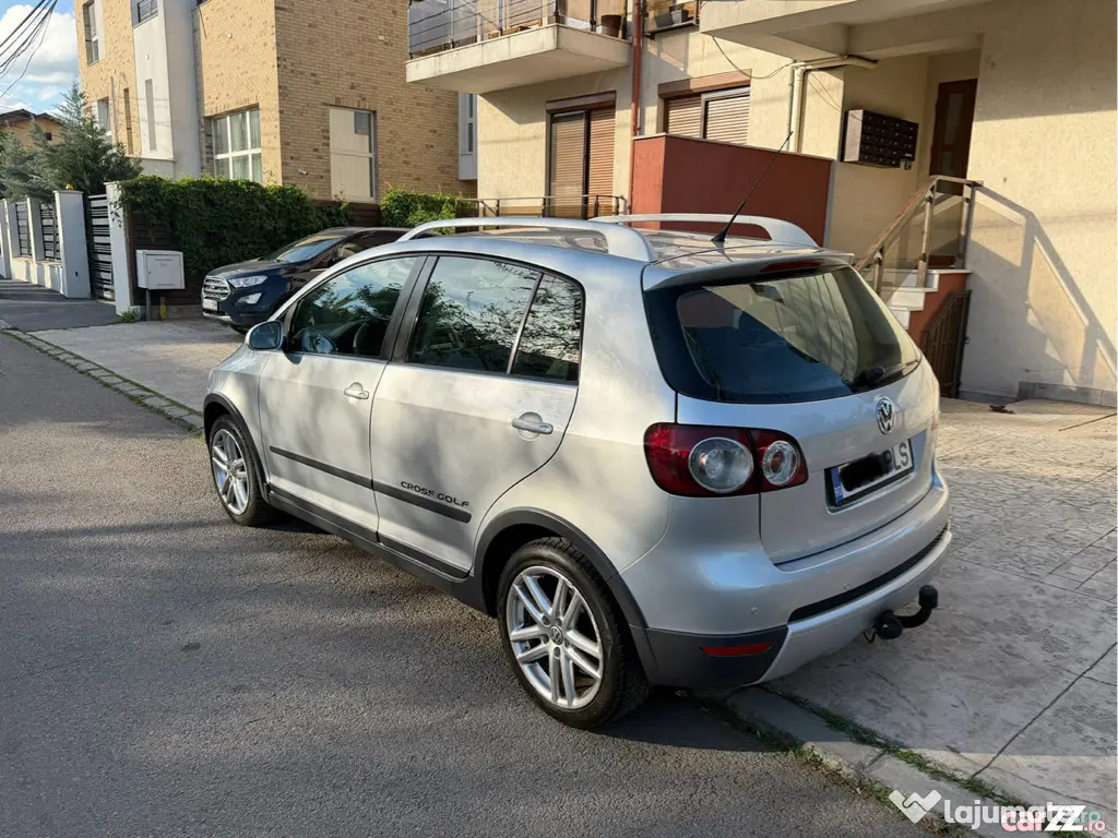 Golf 5 Plus CROSS 2.0 TDI 140 CP | 2008 | Climatronic 2 zone | Garanție 12 luni