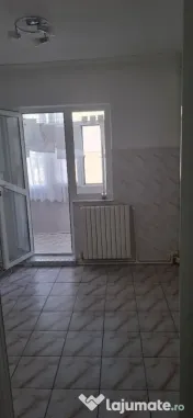 Ocazie! Apartament 2 camere zona depozitul farmaceutic 