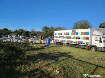 Camion apicol cu albine