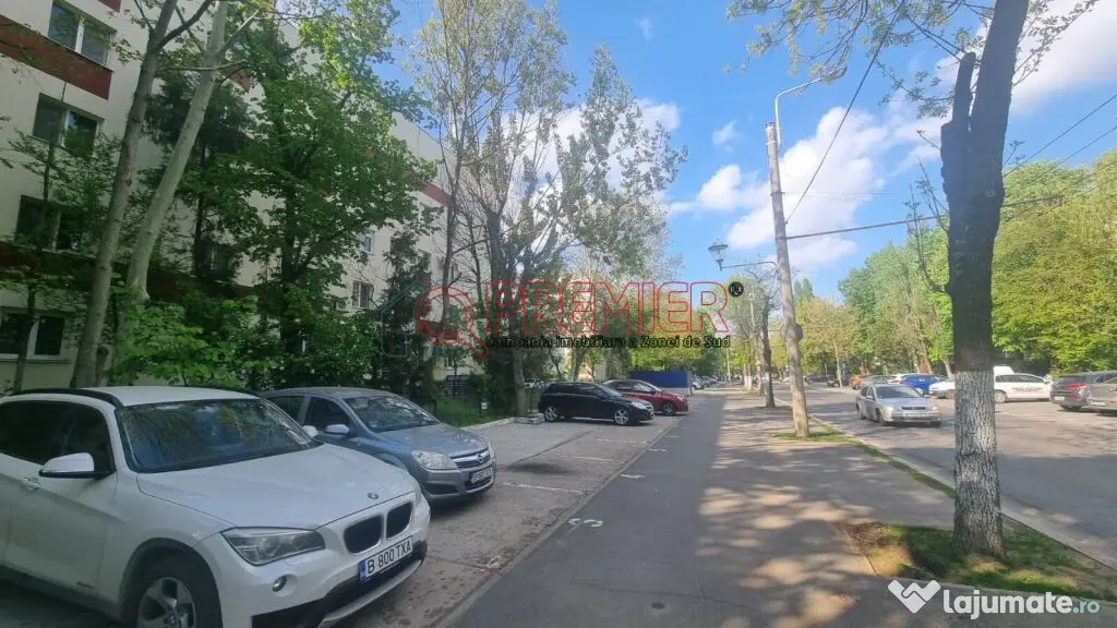 Apartament cu 3 cam - Str Resita