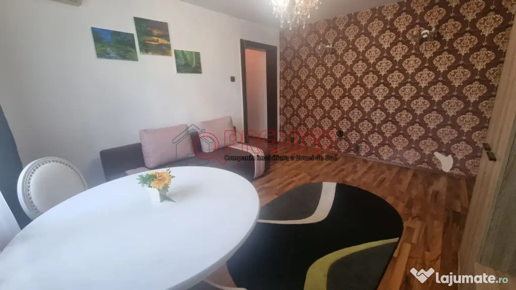Apartament cu 3 cam - Str Resita