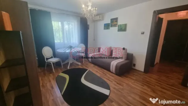Apartament cu 3 cam - Str Resita