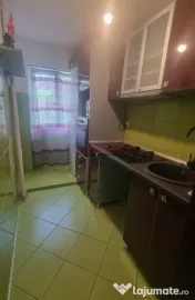 Apartament cu 3 cam - Str Resita 