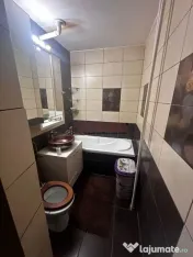 Apartament cu 3 cam - Str Resita 