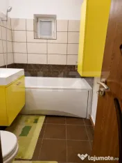 Apartament 3 camere, 66 mp, 2 balcoane, zona Aradului 