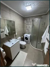 Garsoniera moderna la casa Tractorul 