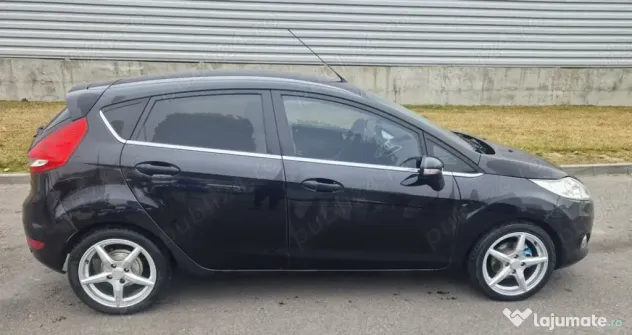 FORD FIESTA 2012