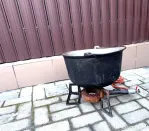 Ceaun și arzător pe gaz