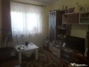 Apartament Cu 4 Camere Decomandate Zona George Enescu 