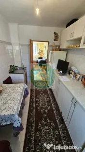 Apartament 4 camere, ultracentral, etaj intermediar 