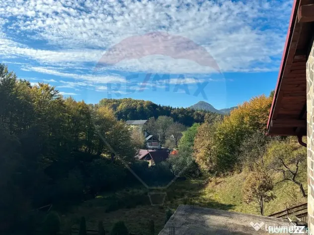 Ocazie!!! Hotel / Pensiune cu 20 camere de vânzare în z...