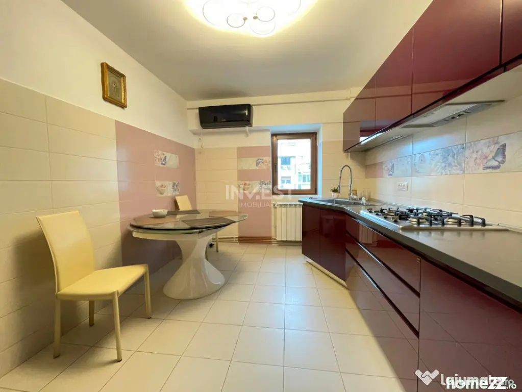 Apartament 3 camere decomandat-80 mp-Podu Ros-bloc 1994