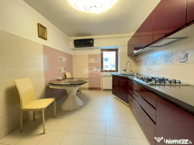 Apartament 3 camere decomandat-80 mp-Podu Ros-bloc 1994