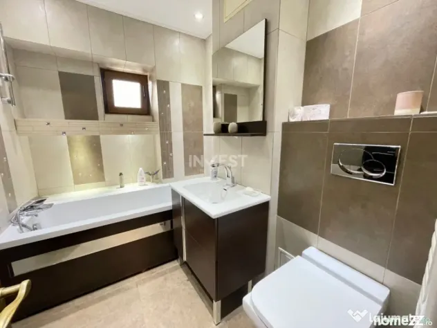 Apartament 3 camere decomandat-80 mp-Podu Ros-bloc 1994
