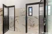 Inchiriat Spațiu comercial/locuit/birouri de 410mp în z...