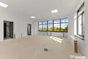Inchiriat Spațiu comercial/locuit/birouri de 410mp în z... 