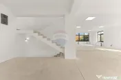 Inchiriat Spațiu comercial/locuit/birouri de 410mp în z... 