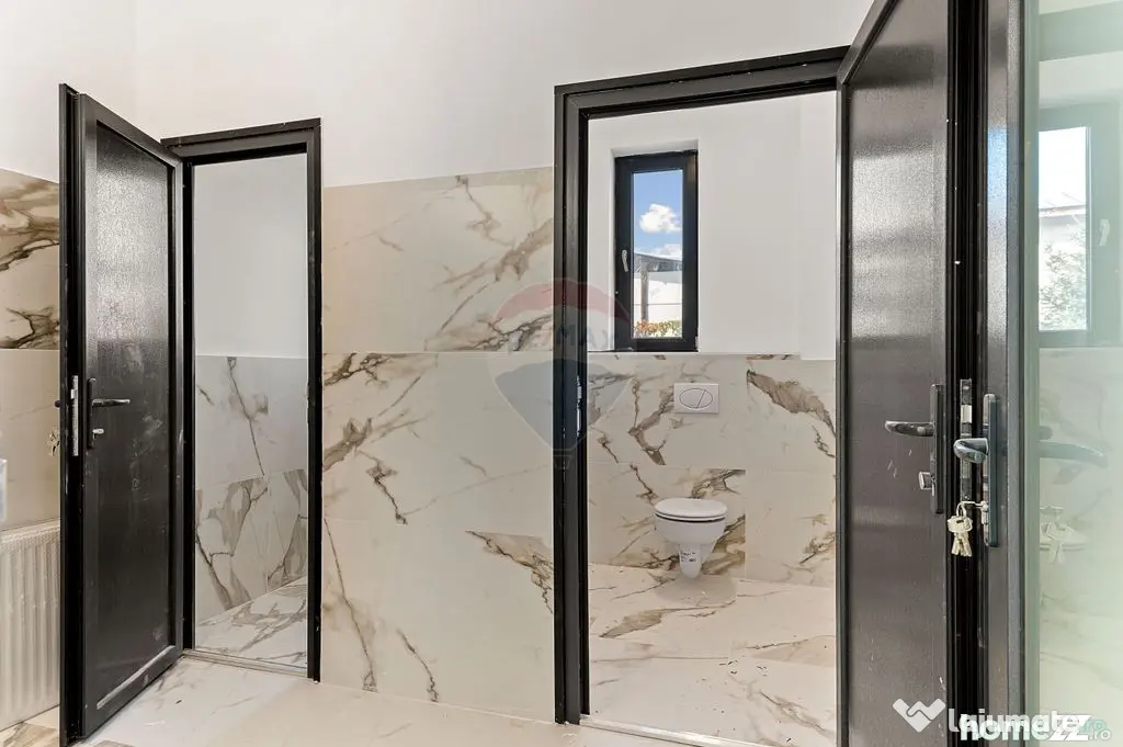 Inchiriat Spațiu comercial/locuit/birouri de 410mp în z...