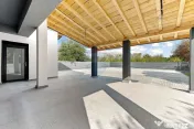 Inchiriat Spațiu comercial/locuit/birouri de 410mp în z... 