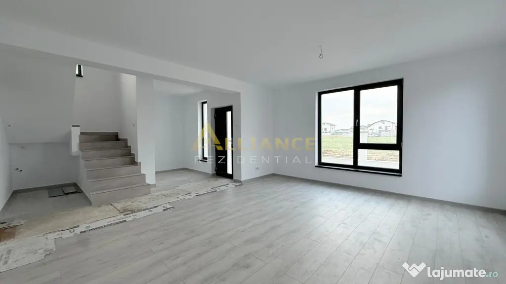 Casa Individuala - 4 camere - 2 bai - 352 mp teren