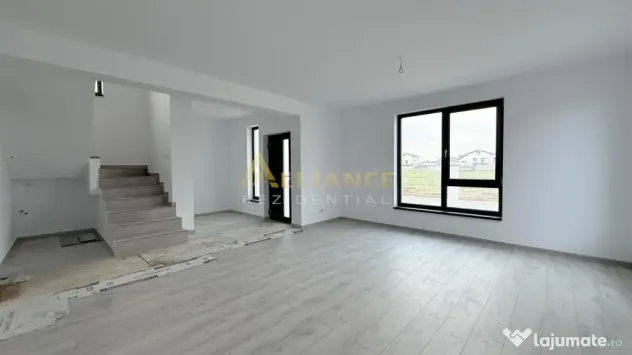 Casa Individuala - 4 camere - 2 bai - 352 mp teren