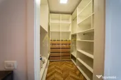 Casa Individuala - 5 camere - 4 bai - 550 mp teren mobilata 