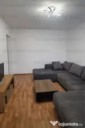 Apartament 3 camere, decomandat - zona Astra 