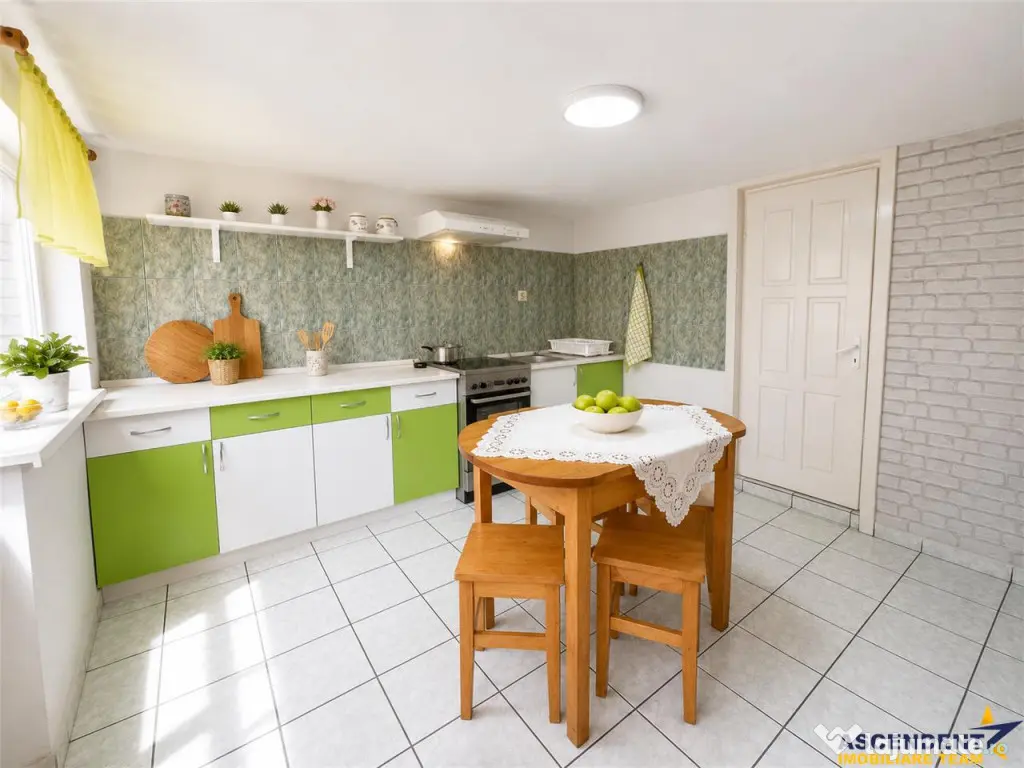 Casa primitoare in decor valoros, rodnic teren de 850mp, Ili