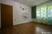 Apartament cu 3 camere de vanzare | Risc Seismic | Cina |... 
