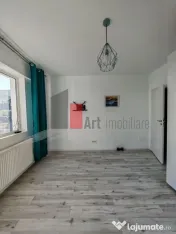 Apartament cu 2 camere de vanzare -Pacii-cu centrala-semi... 