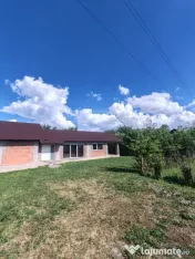Casă 100 mp, 9 ari teren, drum privat, zonă Bușag 