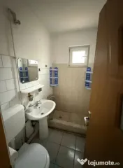 Apartament 2 camere, semidecomandat - zona Sacele 