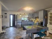 De vanzare Casă / Duplex 