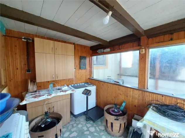 Casa P 1, 5 camere, 150 mp, teren 3815 mp, Zoresti, com. Ver