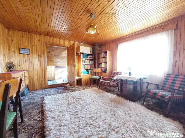 Casa P 1, 5 camere, 150 mp, teren 3815 mp, Zoresti, com. Ver