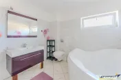 Vila solida Tractorul Coresi, spatii ample, teren 700 mp, ga 