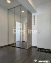 Apartament 2 cam etaj intermediar, cu loc de parcare si boxa 