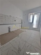 Young Residence 2 cam 64 mp la 10 min metrou 