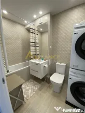 Young Residence 2 cam 64 mp la 10 min metrou 