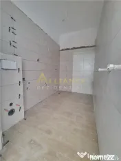 Young Residence 2 cam 64 mp la 10 min metrou 