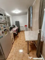 De vanzare apartament 3 camere – Micro 40 – Parter ??... 
